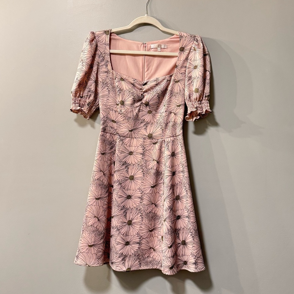 WAYF Beatrix Mini Floral Dress Super cute